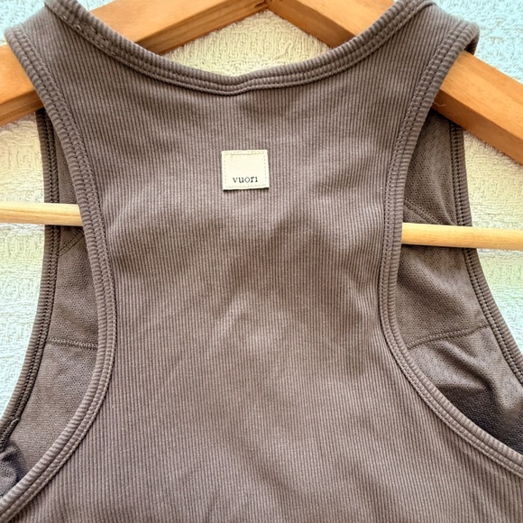 Pose Plyo Tank and Cardigan- Chia Size XS - Picture 4 of 4